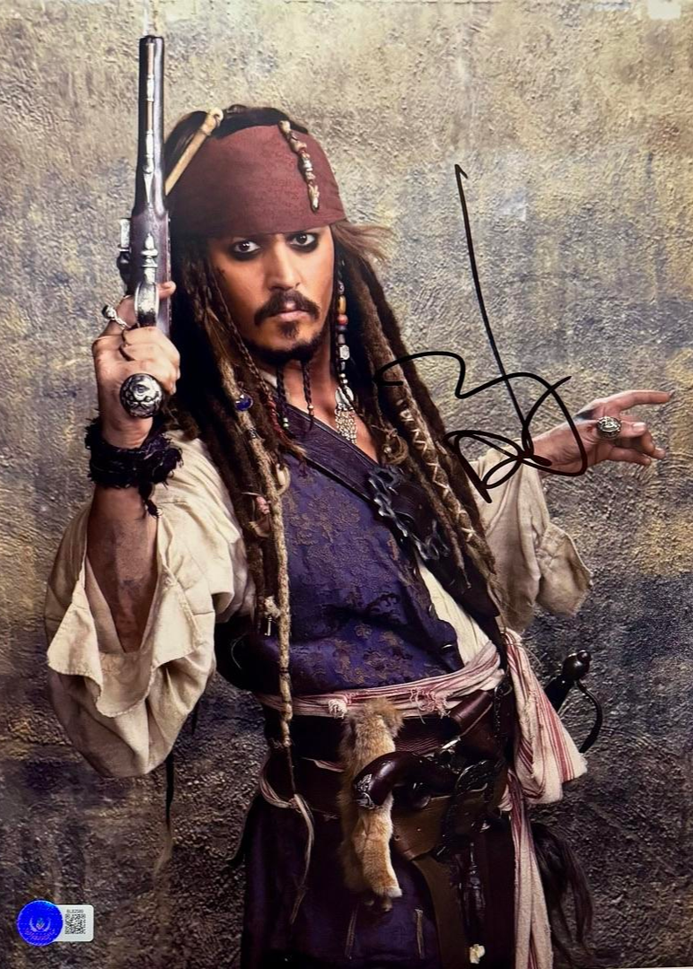 Johnny Depp Signed 11x14 Photo (Pirates Of The Caribbean) - Beckett COA